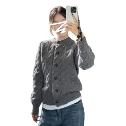 灰色麻花毛衣外套女秋冬季2025新款慵懶風高級感加厚針織開衫上衣