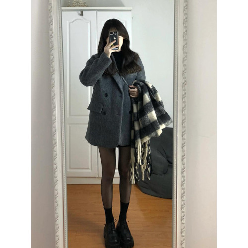 毛呢外套女短款小個子2024新款秋冬季高級感西裝赫本風厚呢子大衣