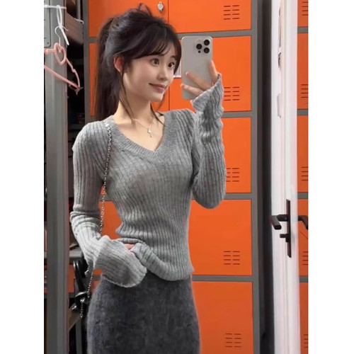 復古慵懶v領內搭長袖針織衫女秋冬季灰色修身顯瘦毛衣打底衫上衣 復古慵懶v領內搭長袖針織衫女秋冬季灰色修身顯瘦毛衣打底衫上衣