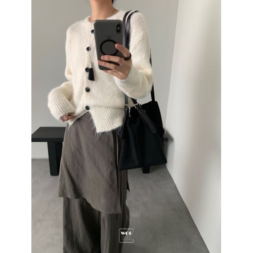 Exclusive type 秋冬韓系慵懶簡約系釦百搭長袖針織衫開衫毛衣女