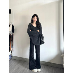 寬松V領灰色毛衣女慵懶風2025秋冬新款高級感長袖套頭針織衫上衣