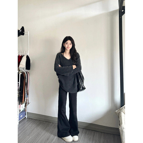 寬松V領灰色毛衣女慵懶風2025秋冬新款高級感長袖套頭針織衫上衣