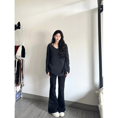 寬松V領灰色毛衣女慵懶風2025秋冬新款高級感長袖套頭針織衫上衣