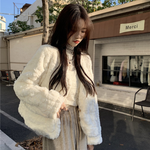 高級感仿羊羔毛軟糯外套秋冬2022新款加厚保暖V領洋氣ins上衣女裝 高級感仿羊羔毛軟糯外套秋冬2022新款加厚保暖V領洋氣ins上衣女裝