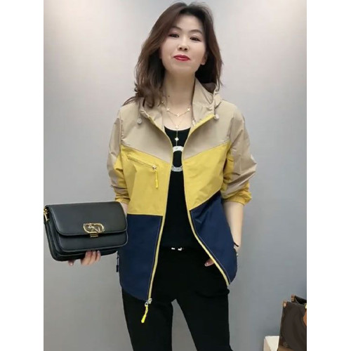 洋氣時尚撞色連帽寬松防曬2024春季新款長袖短外套氣質大碼女裝潮 洋氣時尚撞色連帽寬松防曬2024春季新款長袖短外套氣質大碼女裝潮