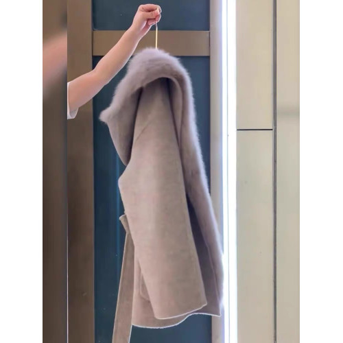 高級感超好看女裝小香風呢子大衣加絨加厚咖色鬭篷毛呢外套秋冬款 高級感超好看女裝小香風呢子大衣加絨加厚咖色鬭篷毛呢外套秋冬款