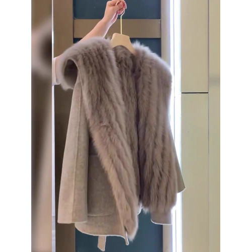 高級感超好看女裝小香風呢子大衣加絨加厚咖色鬭篷毛呢外套秋冬款 高級感超好看女裝小香風呢子大衣加絨加厚咖色鬭篷毛呢外套秋冬款