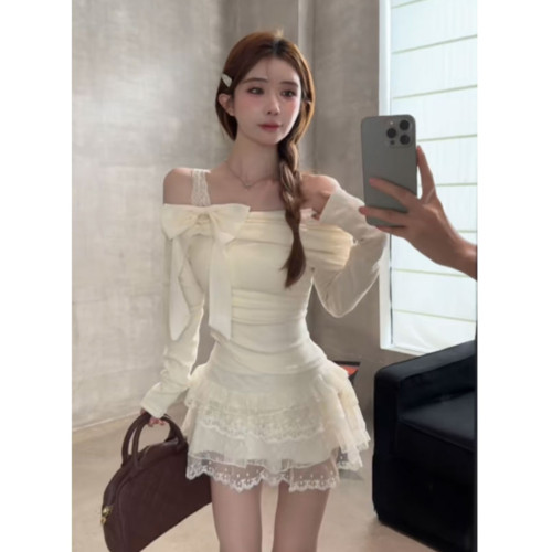 法式一字肩蝴蝶結系帶長袖針織衫女春秋季修身露肩內搭打底衫上衣 法式一字肩蝴蝶結系帶長袖針織衫女春秋季修身露肩內搭打底衫上衣