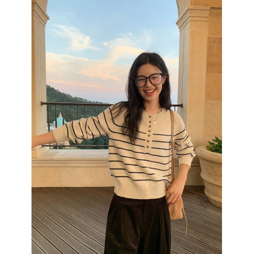 pusumede 暮色微風 條紋毛衣女秋冬圓領顯瘦休閒羊毛針織衫上衣