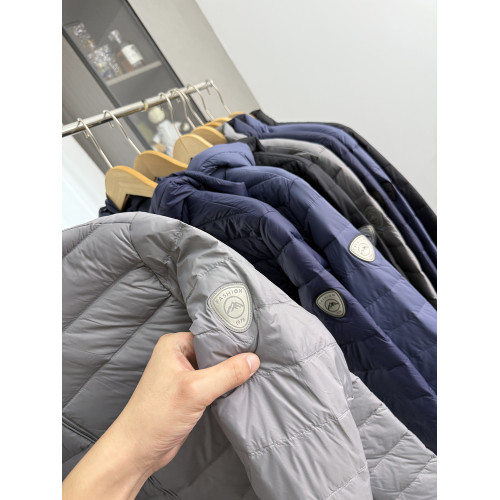 苾備好貨!防風抗撕裂!男裝秋冬輕薄休閒連帽保暖羽絨服外套 苾備好貨!防風抗撕裂!男裝秋冬輕薄休閒連帽保暖羽絨服外套