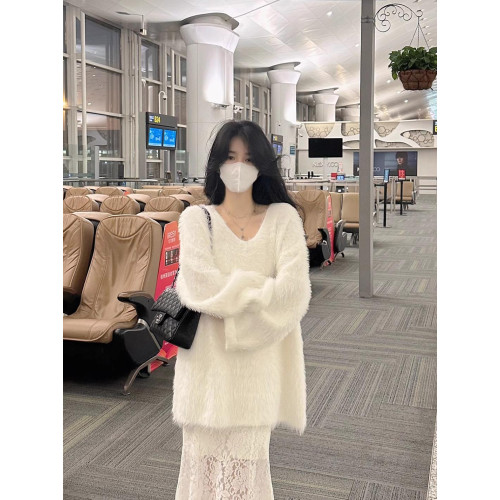 秋冬V領寬松慵懶風毛衣加厚仿水貂毛外套女紫色法式洋氣韓版上衣 秋冬V領寬松慵懶風毛衣加厚仿水貂毛外套女紫色法式洋氣韓版上衣