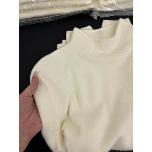 CHAO級推薦!慵懶風奶白色羊毛立領毛衣女秋季新款軟糯長袖針織衫 CHAO級推薦!慵懶風奶白色羊毛立領毛衣女秋季新款軟糯長袖針織衫