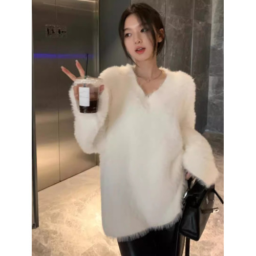 軟糯水貂絨黑色毛衣女秋冬高級感超好看V領寬松內搭打底上衣加厚 軟糯水貂絨黑色毛衣女秋冬高級感超好看V領寬松內搭打底上衣加厚