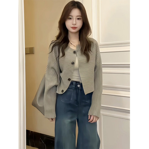 短款針織毛衣2025秋冬韓系寬鬆顯瘦高級感毛衣開衫外套上衣蝙蝠衫