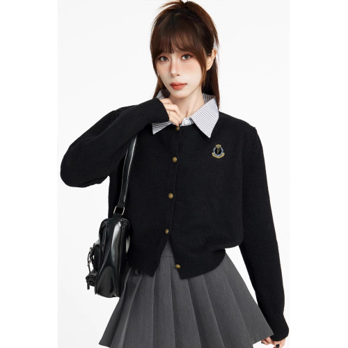 假兩件學院風黑色短款毛衣女秋冬季內搭設計感小衆外套針織衫開衫