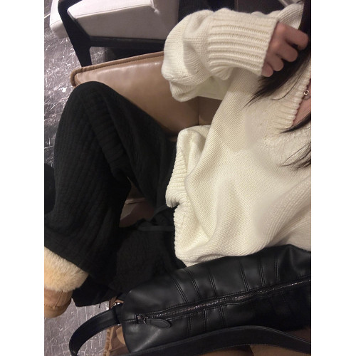 美式復古白色v領毛衣女初秋季高級感寬鬆軟糯溫柔休閒百搭針織衫