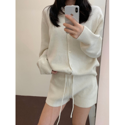 韓國chic秋冬新款韓系排釦針織長袖上衣＋短褲顯瘦針織套裝