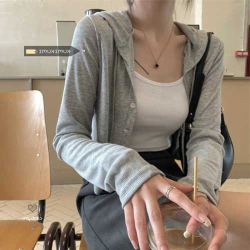 春秋連帽長袖開衫外套女慵懶風修身短款打底衫炸街減齡時尚上衣 春秋連帽長袖開衫外套女慵懶風修身短款打底衫炸街減齡時尚上衣