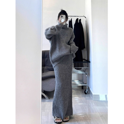 慵懶風浣熊絨灰色高領套頭毛衣女秋冬軟糯高級感加厚針織上衣外穿