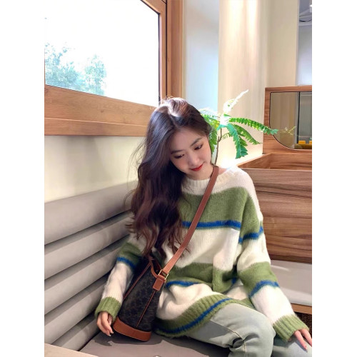 綠色條紋多巴胺撞色毛衣女水貂絨軟糯上衣冬季寬松針織衫套頭聖誕