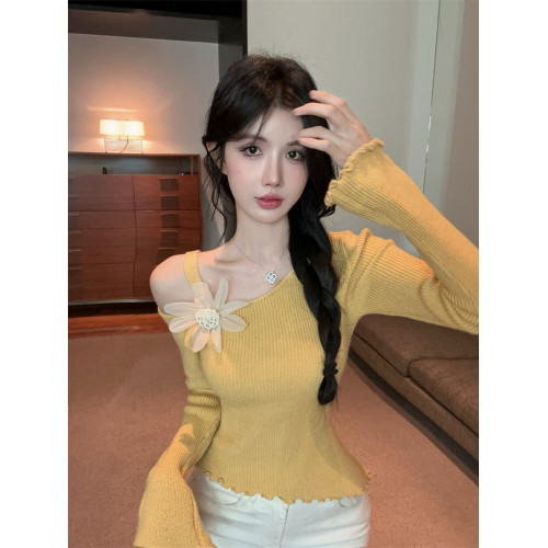 不規則斜領立體花朵針織衫吊帶露肩辣妹木耳邊毛衣女裝百搭毛衣 不規則斜領立體花朵針織衫吊帶露肩辣妹木耳邊毛衣女裝百搭毛衣