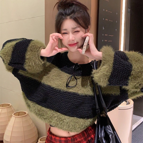 條紋短款馬海毛毛衣女秋冬慵嬾風新款寬鬆外穿高腰軟糯針織上衣潮