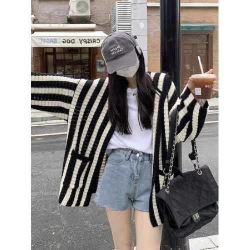 2025秋裝黑白竪條紋連帽外套寬鬆慵嬾中長款針織開衫女休閒大毛衣