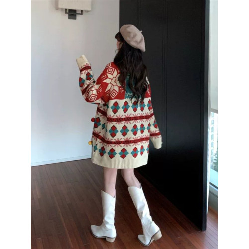 秋冬季2024新款軟糯純色毛衣女裝寬鬆大碼設計感慵嬾風針織衫上衣