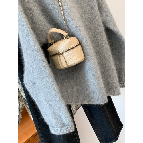 灰色圓領套頭軟糯毛衣女秋冬2025新款慵嬾寬鬆加厚羊毛打底針織衫