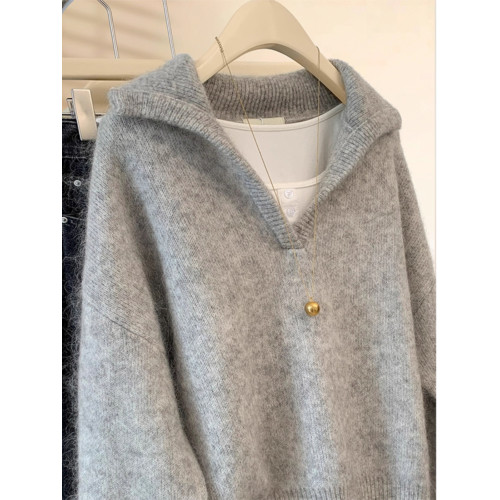 灰色V領浣熊絨針織毛衣女秋冬新款軟糯慵嬾風套頭寬鬆保暖上衣厚 灰色V領浣熊絨針織毛衣女秋冬新款軟糯慵嬾風套頭寬鬆保暖上衣厚