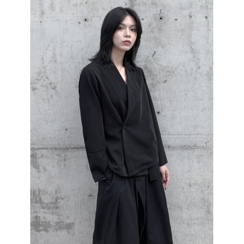 山本日系黑色新中式設計感造型寬松西裝上衣春秋休閒短外套和服女 山本日系黑色新中式設計感造型寬松西裝上衣春秋休閒短外套和服女