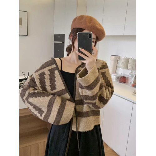 Mmao復古撞色毛呢外套女短款2025秋冬新款寬松針織毛衣開衫加厚