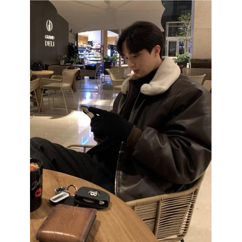 高級感PU皮羽絨服男士冬季加厚潮牌痞帥短款羊羔毛絨棉衣棉服外套 高級感PU皮羽絨服男士冬季加厚潮牌痞帥短款羊羔毛絨棉衣棉服外套