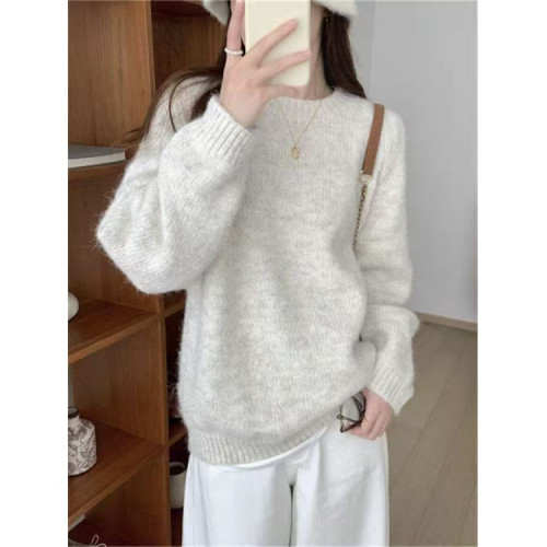 慵懶風燕麥色毛衣女2025秋冬洋氣毛絨保暖高級感針織寬松套頭上衣