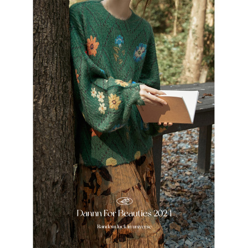 水草不鹹Dannn 草地綠色花朵燈籠袖針織慵懶軟軟糯糯秋冬毛衣女