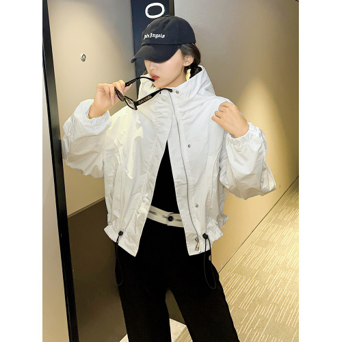 短款刺綉高級感沖鋒衣外套女春秋爆款連帽時髦夾克小個子寬松上衣 短款刺綉高級感沖鋒衣外套女春秋爆款連帽時髦夾克小個子寬松上衣