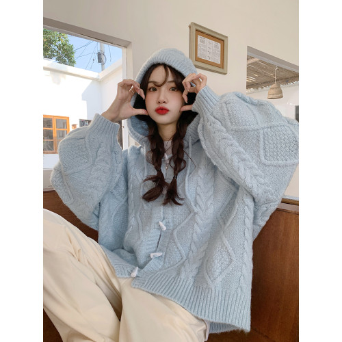 奶藍色牛角釦毛衣2025秋冬慵懶風軟糯連帽寬松小個子針織開衫外套