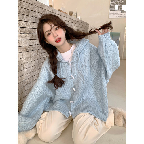 奶藍色牛角釦毛衣2025秋冬慵懶風軟糯連帽寬松小個子針織開衫外套