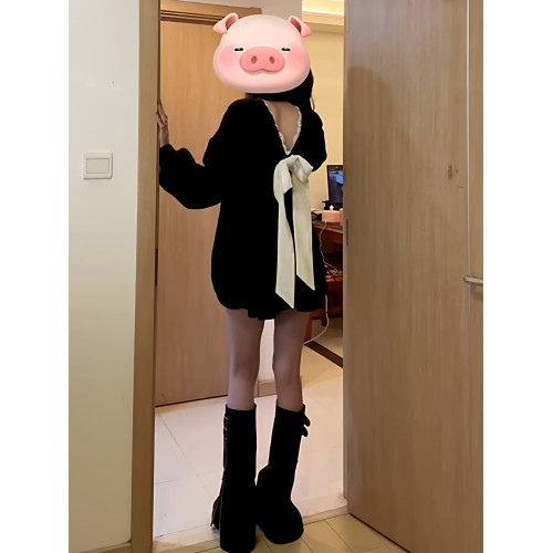 黑色v領蝴蝶結毛衣女秋冬2025新款慵懶風露肩針織上衣設計感小衆