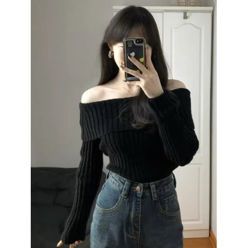 露肩高級感一字肩毛衣女秋冬2025新款慵懶風設計感一字領獨特上衣 露肩高級感一字肩毛衣女秋冬2025新款慵懶風設計感一字領獨特上衣