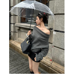 法式高級感灰色一字肩毛衣女秋冬季慵嬾老錢風露肩針織衫內搭上衣