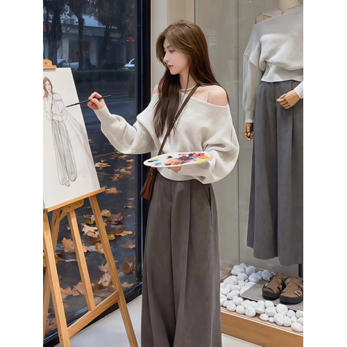 慵懶老錢風白色斜肩露肩軟糯毛衣女秋冬高級感收腰顯瘦長袖針織衫