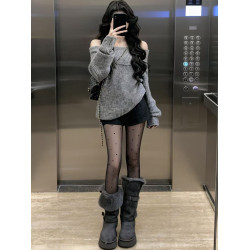 2025秋冬新款慵懶風寬松一字肩針織衫女灰色毛衣洋氣時髦露肩上衣