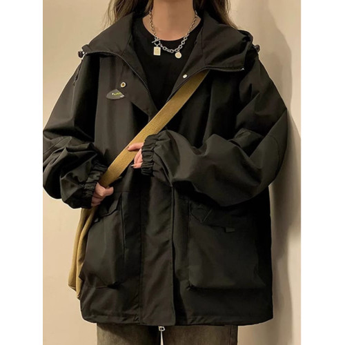 卡其色連帽沖鋒衣女秋季新款大碼300斤設計感大口袋顯瘦工裝外套 卡其色連帽沖鋒衣女秋季新款大碼300斤設計感大口袋顯瘦工裝外套