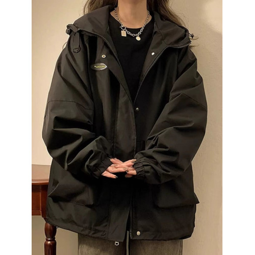 卡其色連帽沖鋒衣女秋季新款大碼300斤設計感大口袋顯瘦工裝外套 卡其色連帽沖鋒衣女秋季新款大碼300斤設計感大口袋顯瘦工裝外套