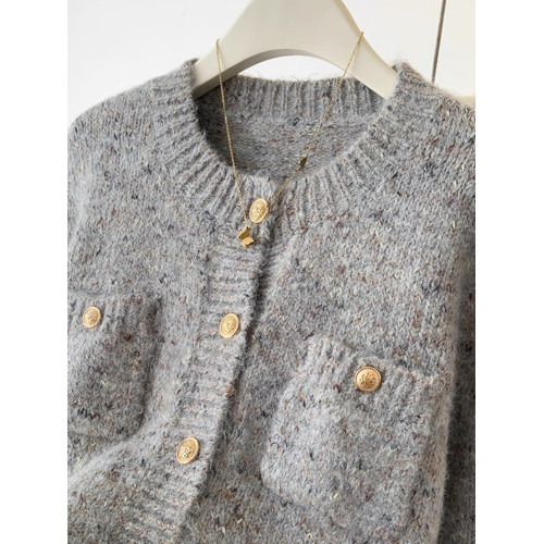 小香風點點正肩毛衣外套女2025早秋裝新款胖mm高級感輕奢針織開衫