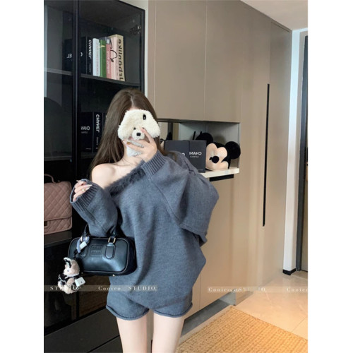 美拉德毛絨拼接斜領露肩毛衣女秋冬獨特慵懶松弛感寬松洋氣針織衫