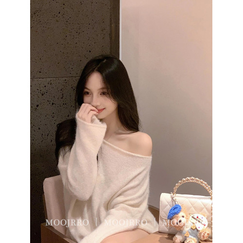 斜肩浣熊絨套頭毛衣女秋季寬松慵懶風高級感氣質一字肩針織衫上衣