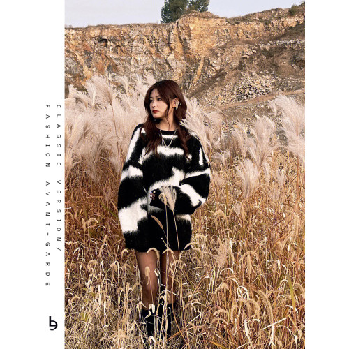 日系慵懶風不規則條紋寬松水貂毛衣高級感oversize甜颯風針織衫潮 日系慵懶風不規則條紋寬松水貂毛衣高級感oversize甜颯風針織衫潮