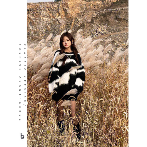 日系慵懶風不規則條紋寬松水貂毛衣高級感oversize甜颯風針織衫潮 日系慵懶風不規則條紋寬松水貂毛衣高級感oversize甜颯風針織衫潮